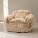 07-snug-chair-bege-tres-quartos.webp