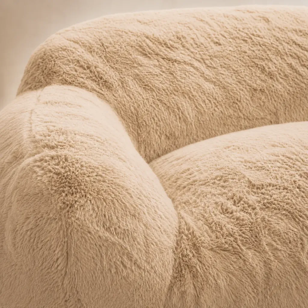05-snug-loveseat-bege-detalhe-tecido.webp